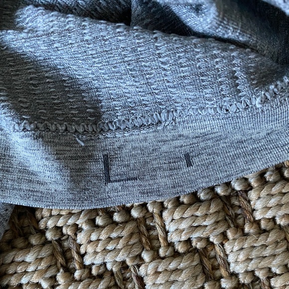 SOLD lululemon Men’s Training Metal Vent Tech Short Sleeve Shirt 2.0 - Picture 4 of 6